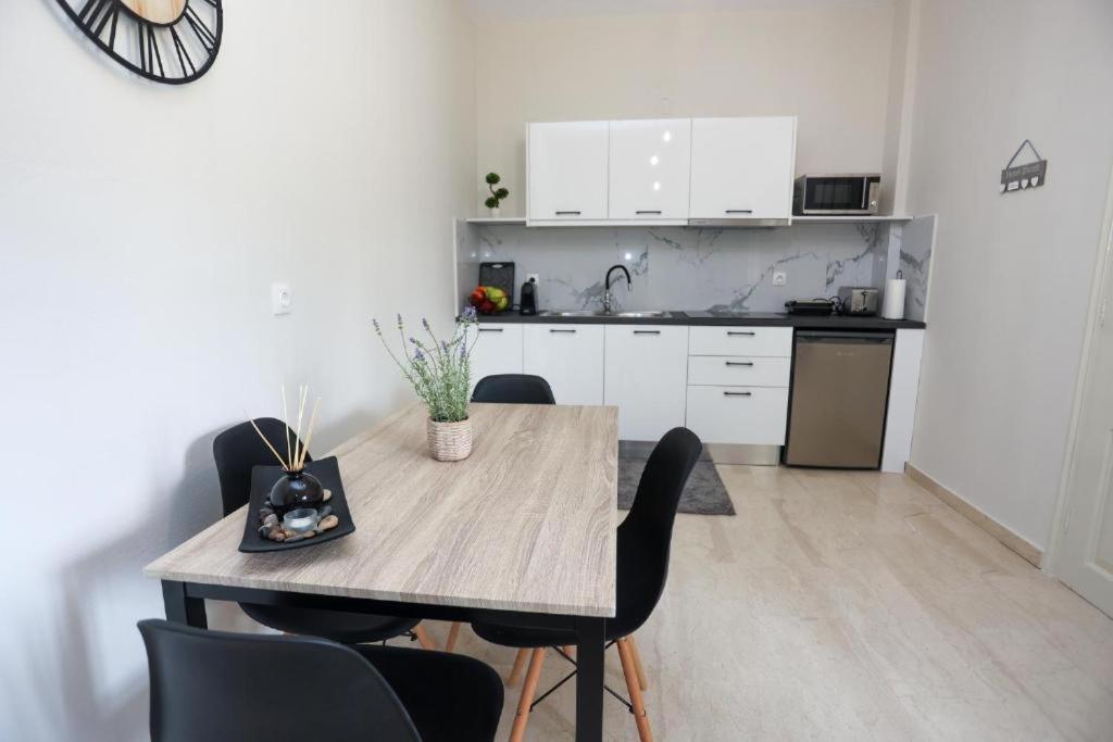 Kouros Apartments Litheres Екстер'єр фото