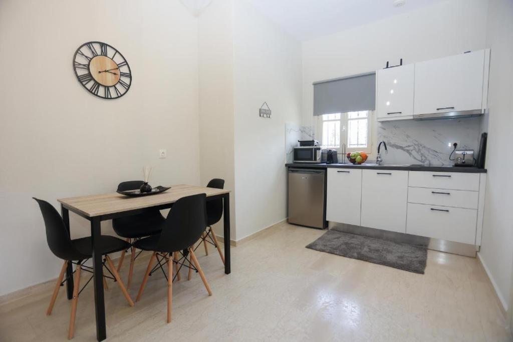 Kouros Apartments Litheres Екстер'єр фото